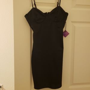 Underwire bra black dress